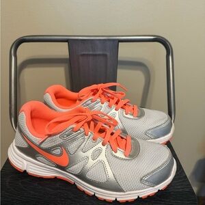 Nike Revolution 2 Youth 6Y Gray Coral Running Shoes Athletic Sneakers